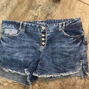 Amethyst shorts